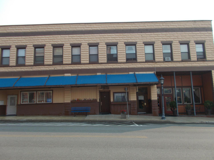 Exterior view 2, Historic Kellogg Rio Hotel, Shoshone