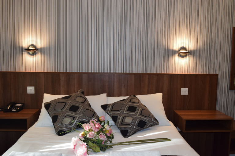 Bedroom 2, Star Anglia Hotel, Essex