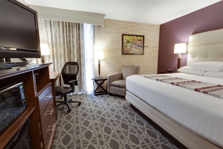 Bedroom 3, Drury Inn & Suites San Antonio Northeast, Bexar