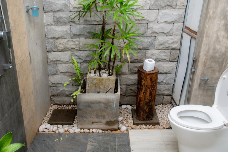 Bathroom 2, Leisure Living Resort , Mirigama