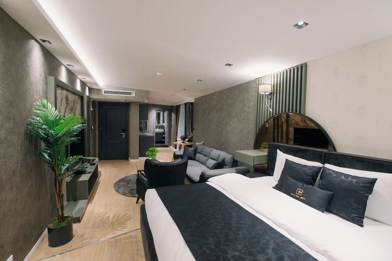 Bedroom 3, Marlen Residence Hotel, Buca