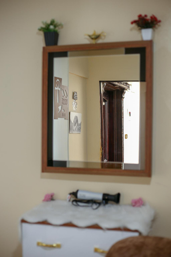 Bathroom 4, Pyramids light show , Al-Ahram