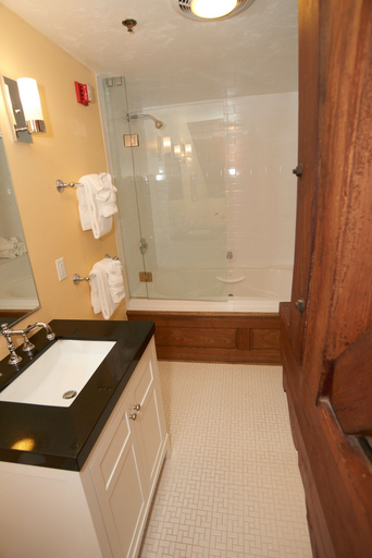 Bathroom 3, Belfry Inn & Bistro, Barnstable