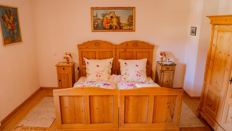 Bedroom 2, Landvilla Theresien-Gut, 20 - 25 Personen, Ostallgäu