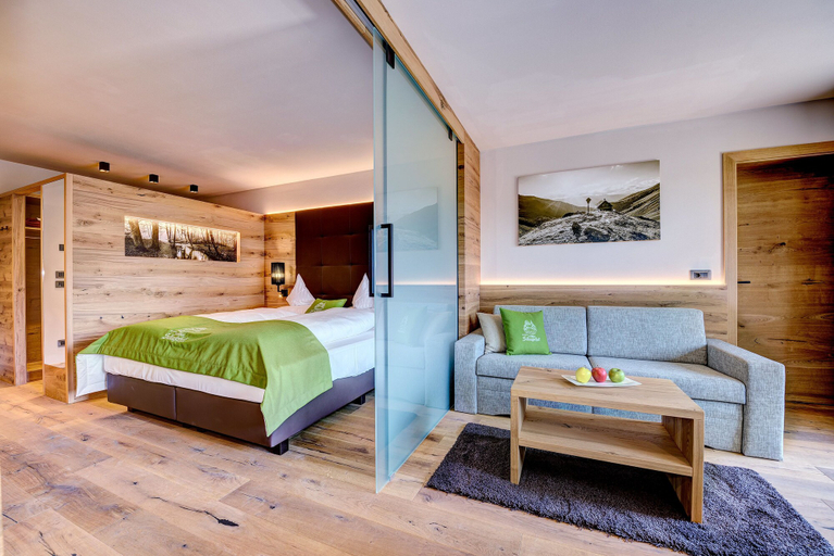 Bedroom 3, Saltauserhof, Bolzano
