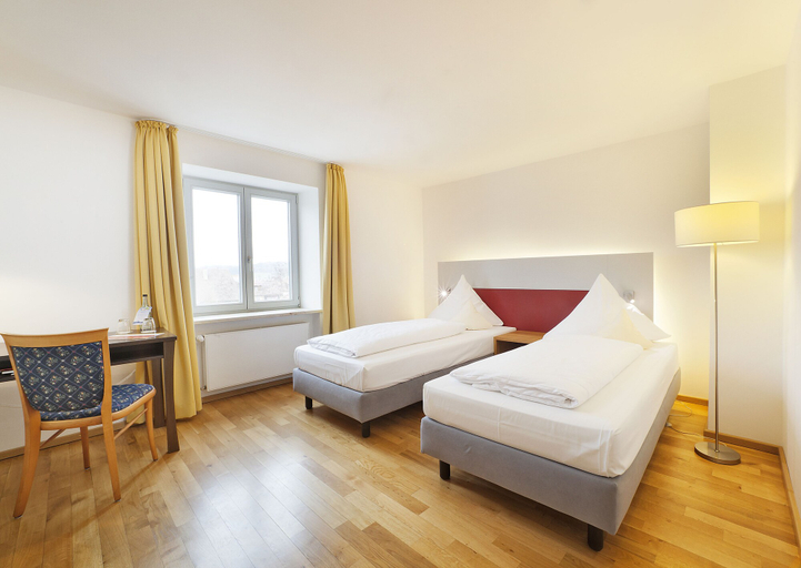 Bedroom 4, AKZENT Brauerei Hotel Hirsch, Unterallgäu