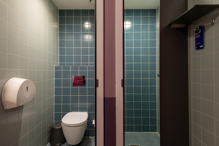 Bathroom, Stayokay Amsterdam Vondelpark - Hostel, Amsterdam