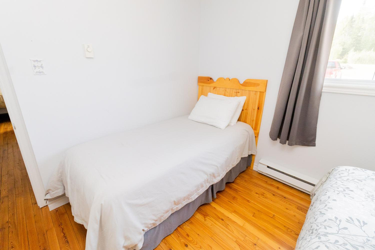 Bedroom, Cache Rapids Vacation Rental, Division No. 5