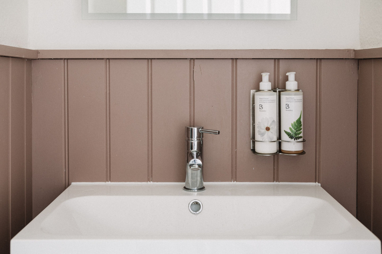 Bathroom 3, The Hen House, Staffordshire