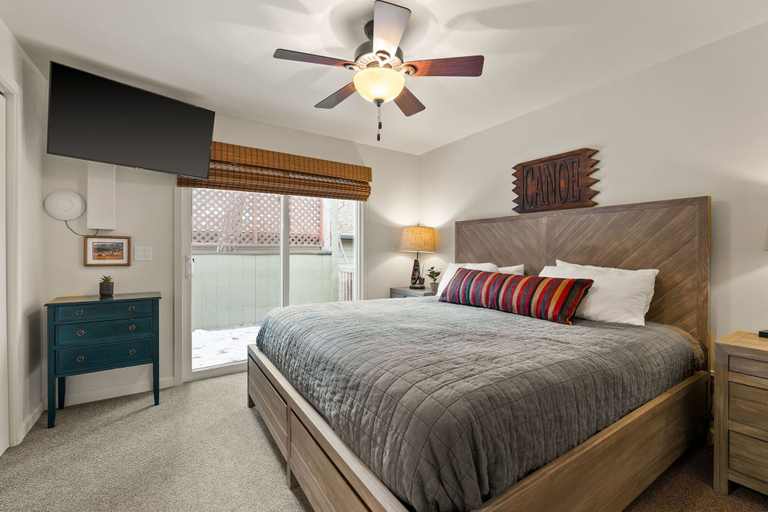 Bedroom 2, The Cottages at Bigfork, Flathead