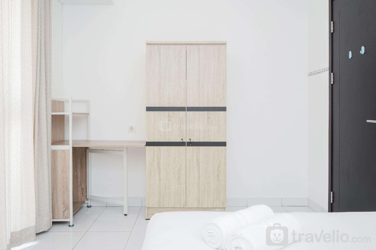 Bedroom 3, Modern Comfy 2BR Casa De Parco Apt By Travelio, Tangerang