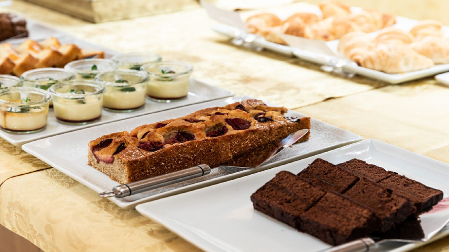 Food & Drinks 4, Cityhotel Goldener Adler B&B, Bolzano