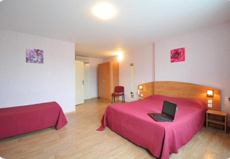 Bedroom 5, Prim Hôtel Reims, Marne