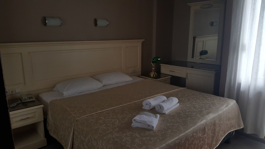 Bedroom 4, Ata Hotel Kumburgaz, Büyükçekmece