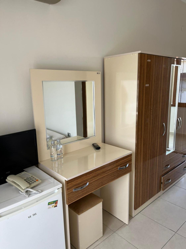 Others 3, Geyikli Eksen Otel, Ezine