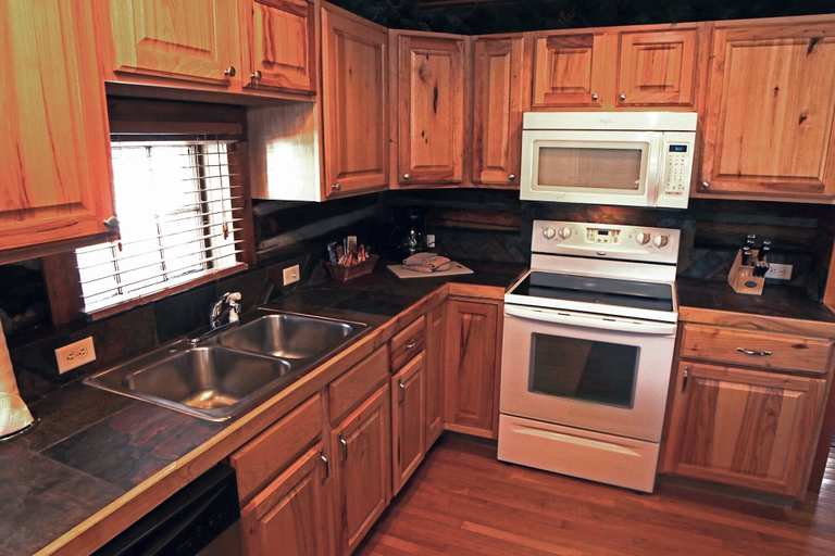 Others 5, Triple R Cottages: 8 2 Bedroom Cabin, Larimer
