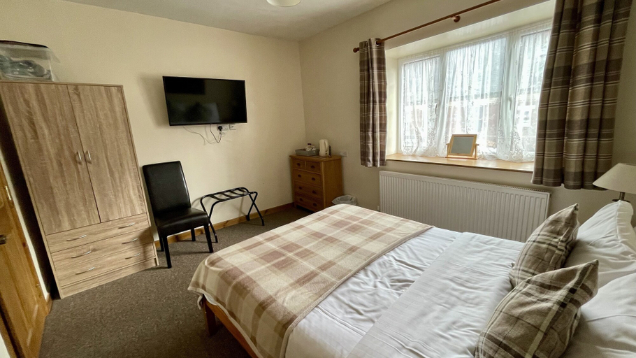 Bedroom 2, White Horse Inn Clun, Shropshire