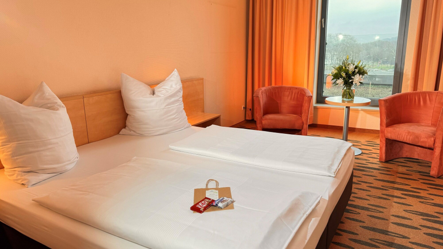 Bedroom 3, Hotel Rhein-Ruhr Bottrop Hauptbahnhof by Mayburgh, Bottrop