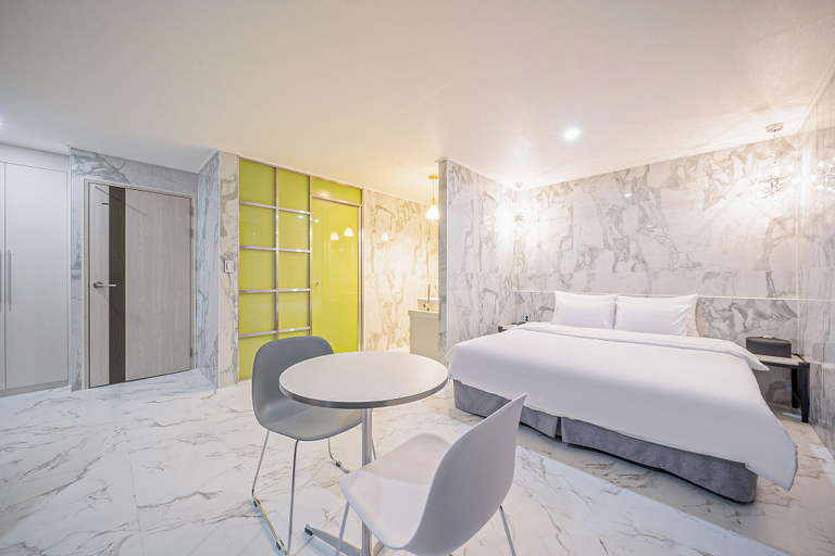 Bedroom 4, Changwon Masan Rose Signature Hotel, Masan