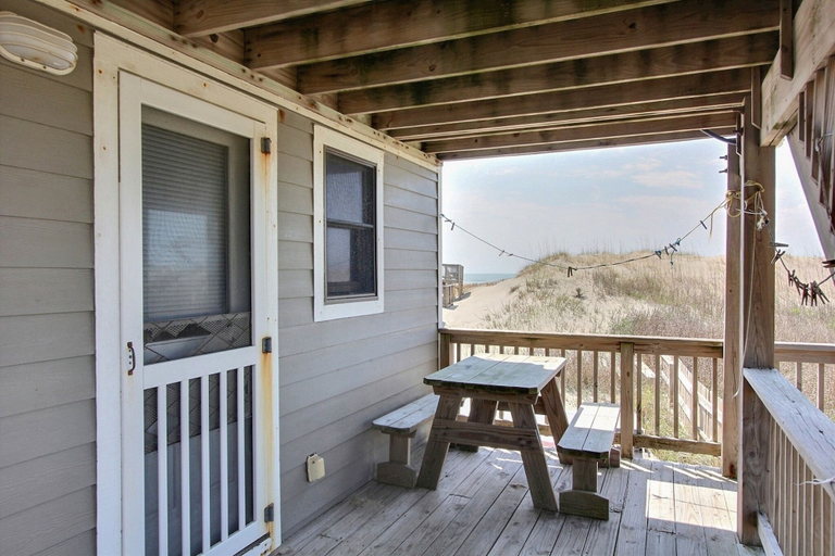 Property grounds 3, 12 Beach Fantasy Studio Bedroom Condo by RedAwning, Dare