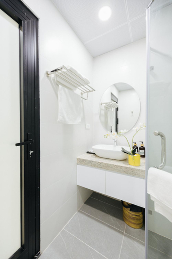 Bathroom 3, Label6 Coliving Quang Khanh, Tây Hồ