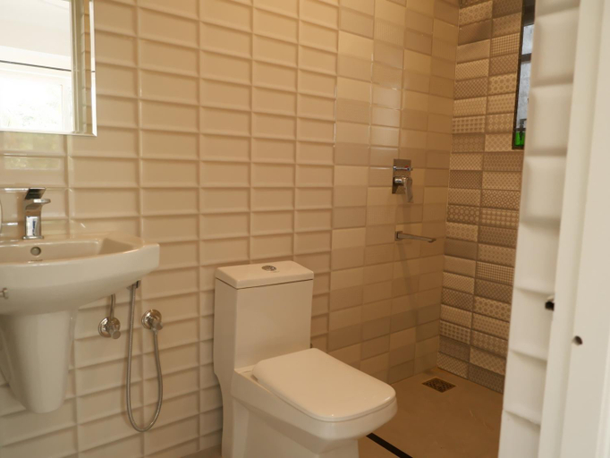 Bathroom 4, Serenova by Dia Hotels, North Goa