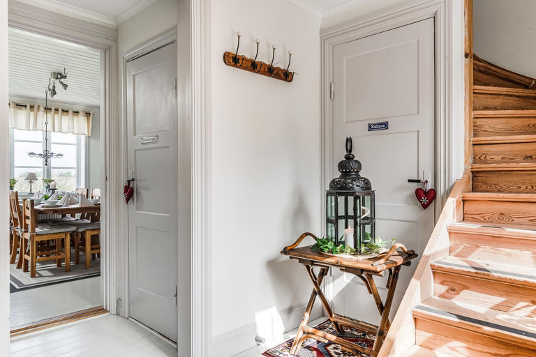 Entrance 2, STUBBET - Charming - Newly Remade Villa, Vadstena