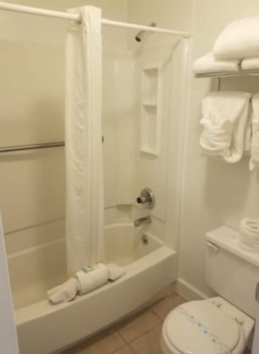 Bathroom 4, Cody Legacy Inn & Suites, Park