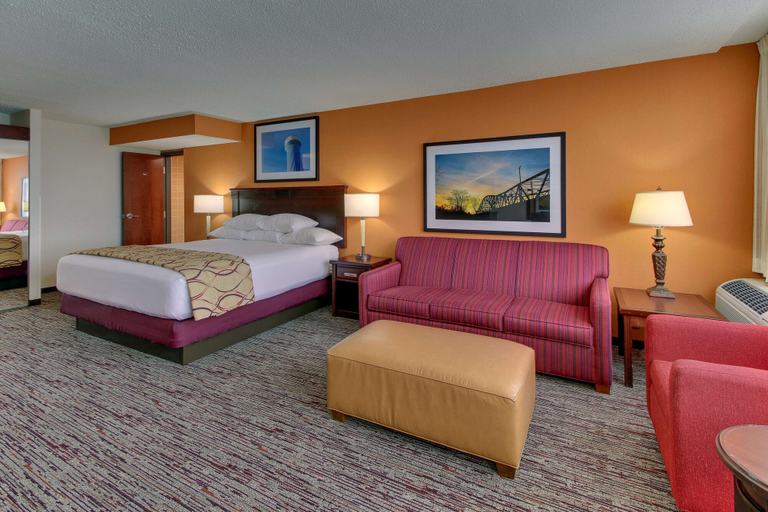 Bedroom 3, Pear Tree Inn St. Louis Arnold, Jefferson