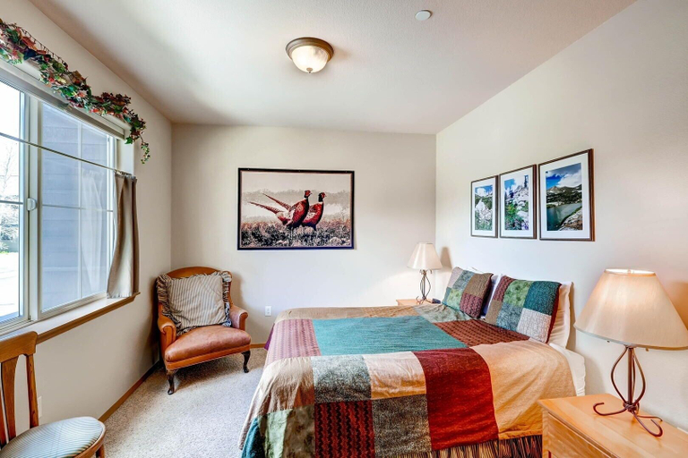 Room 2, Tarn Landing C-5 1 Bedroom Condo by RedAwning, Summit