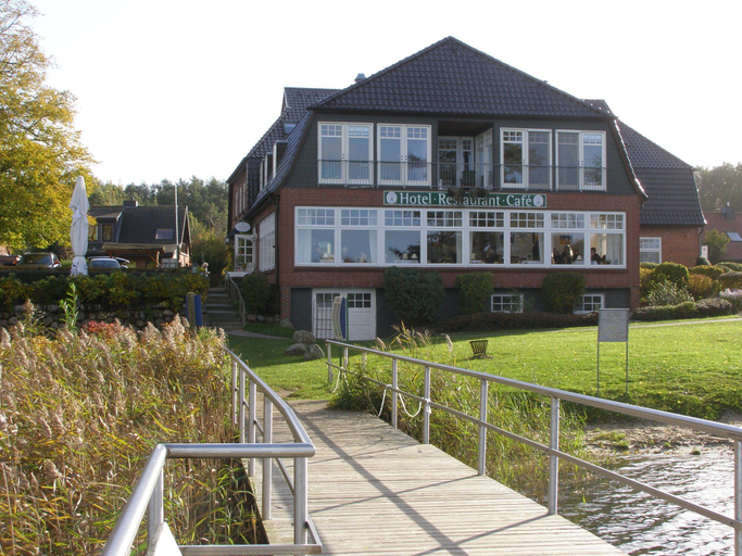 Exterior & Views 2, Faehrhaus Niederkleveez, Plön