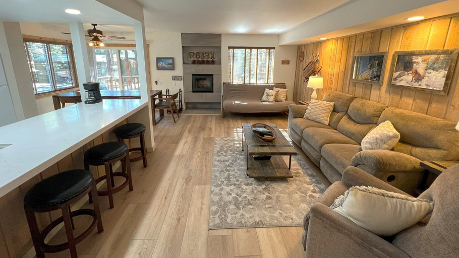 Others 5, Condos with Free Parking, Mono