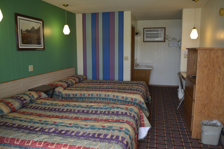 Bedroom 3, Edgetowner Motel, Dallas
