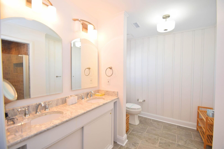 Bathroom 3, Alameda 6 1 Bedroom Condo by RedAwning, Worcester