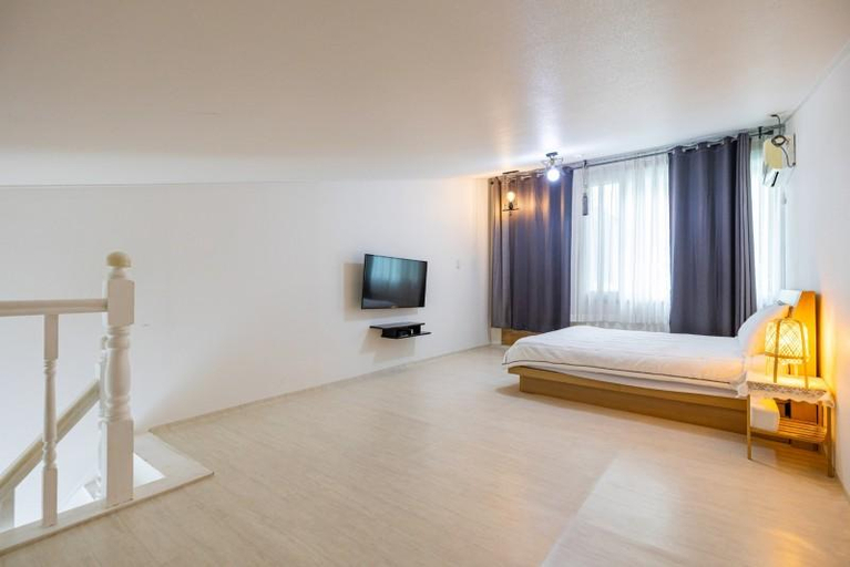 Bedroom, Geoje Island The Climb Spa Pension, Geoje