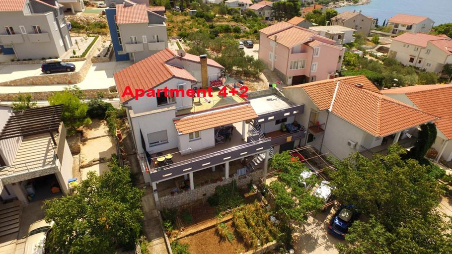 2, Apartments Ivan Perkov Tomas Bilo, Primošten