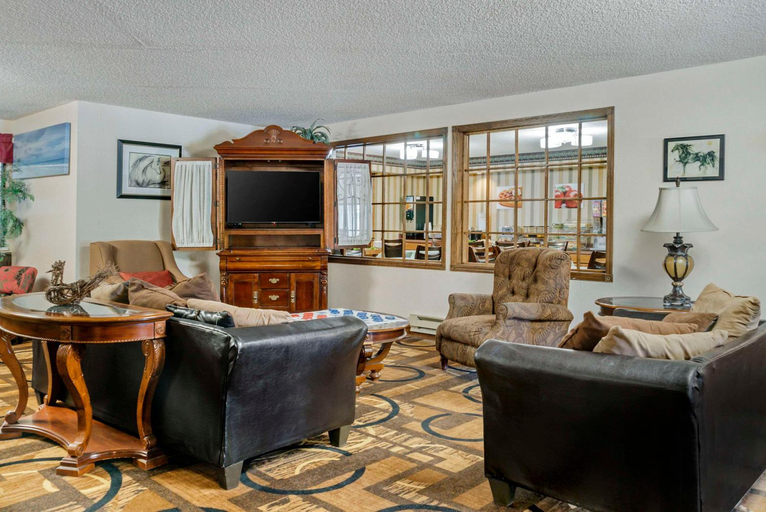 Public Area 2, Quality Inn Saint Ignace I-75, Mackinac