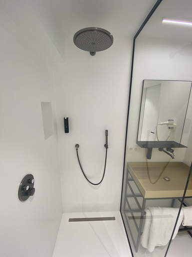 Bathroom 5, Parkhotel Roeselare, West-Vlaanderen