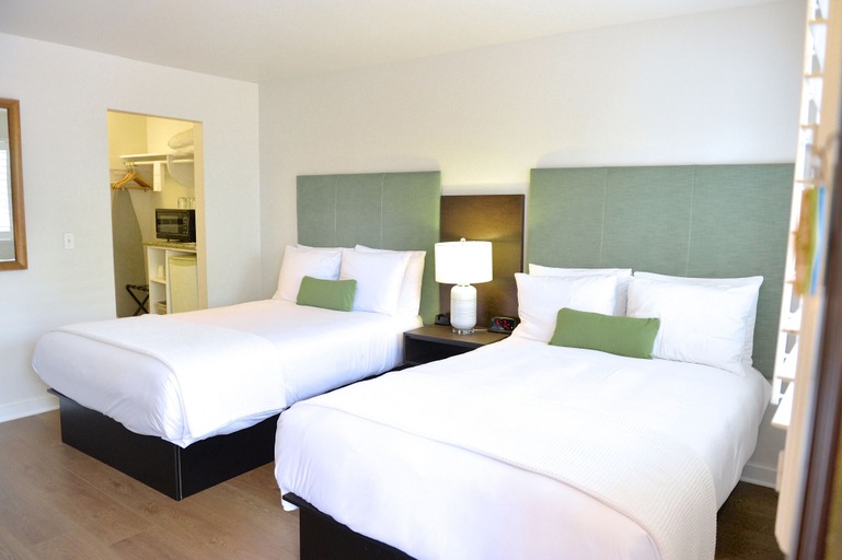 Bedroom 3, Crown City Inn, San Diego
