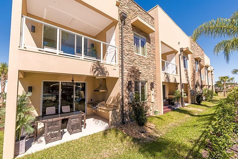 Exterior & Views 2, Stunning 4Bd Close to Disney @ Magic Village 7614, Osceola
