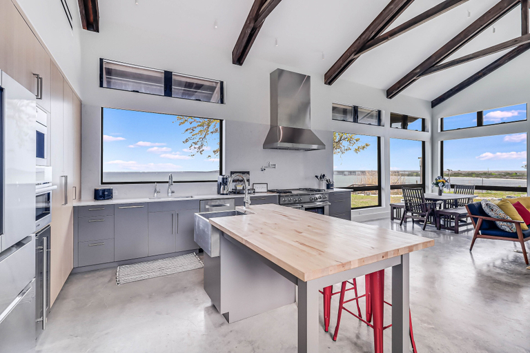 Private kitchen 5, Cape Town 6031rpg 11 Bedroom Home by RedAwning, Aransas