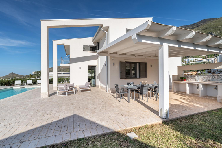 Exterior & Views, Villa Costamante con piscina privata, Trapani