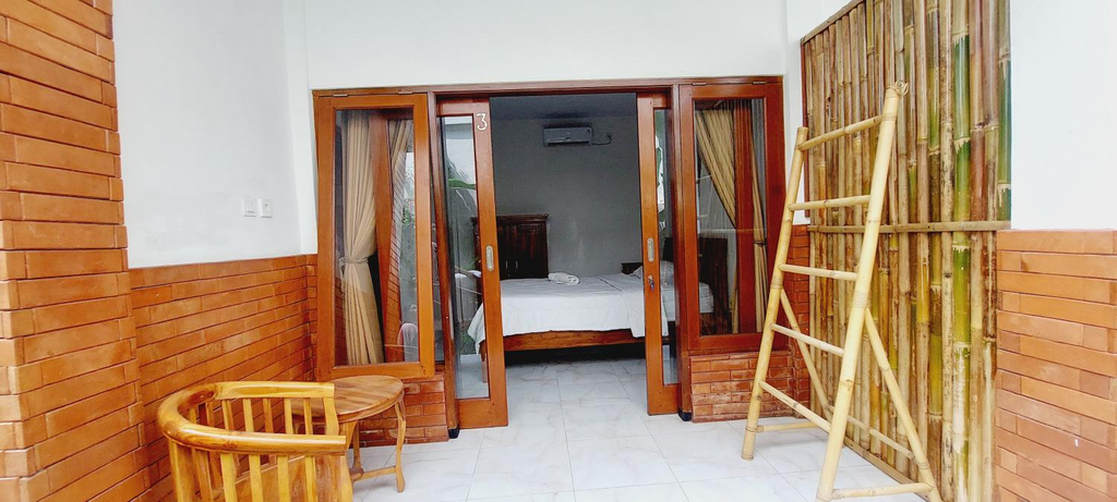 Others 4, The East Land Rooms, Badung