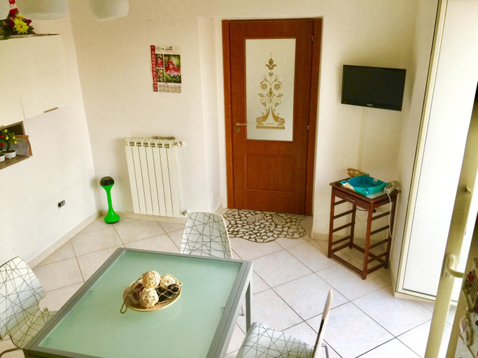 Others 4, Miseria e Nobilta Apartment CHECK-IN FROM 12 00 TO 15 00, Napoli