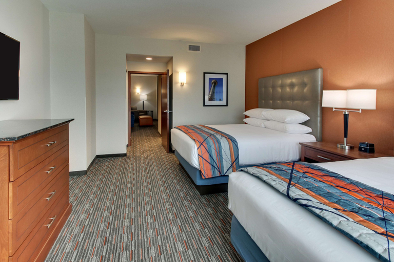 Bedroom 3, Drury Inn & Suites Knoxville West, Knox