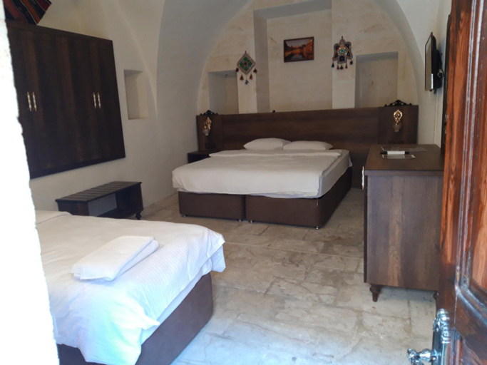 Bedroom 2, lariva konakları, Merkez