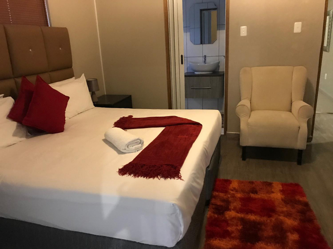 Bedroom 2, Ubuntu Hotel, Buffalo City
