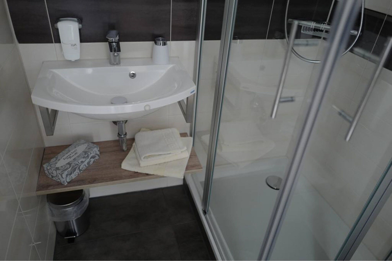 Bathroom 3, Hotel Gasthof Stern, Augsburg