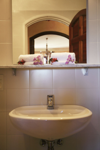 Bathroom 4, Auberge de la Madone, Alpes-Maritimes