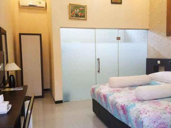 5, Hotel Kencana Purwodadi, Grobogan